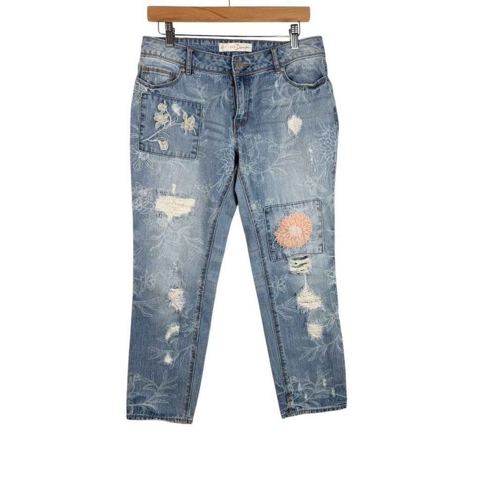 Cato C. Est. 1846 Distressed Contemporary Jeans size 8 Blue